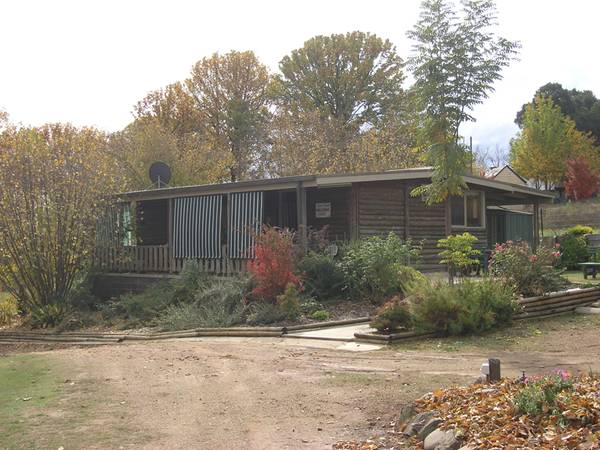 The Log
Cabin - Wandiligong Picture 1