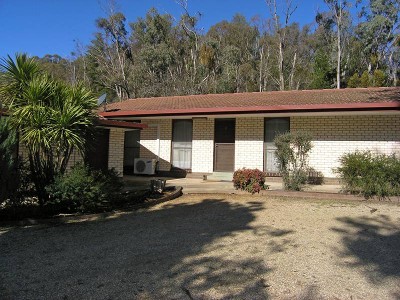 '2 Bedroom Flat' Picture