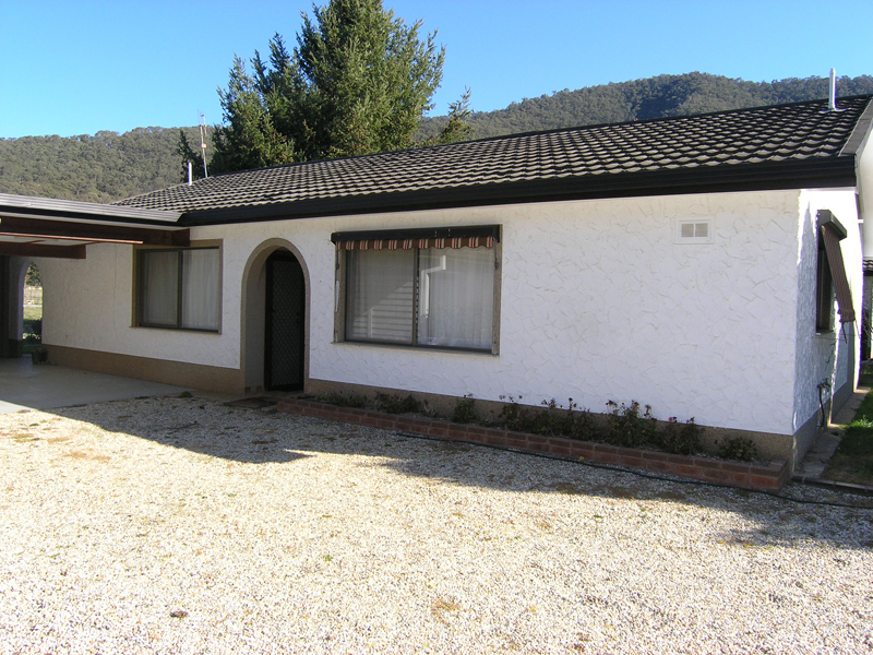 '2 BEDROOM UNIT - SUIT HOLIDAY / RENTAL' - FREEBURGH Picture 2