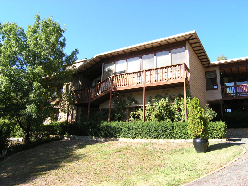 "THE RIGHT ADDRESS!"
-
166 DELANY AVE, BRIGHT Picture 2