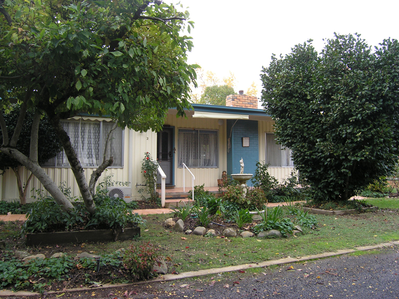 'COMFY 2 BEDROOM UNIT'
-
MOUNTBATTEN AVENUE, BRIGHT Picture 3