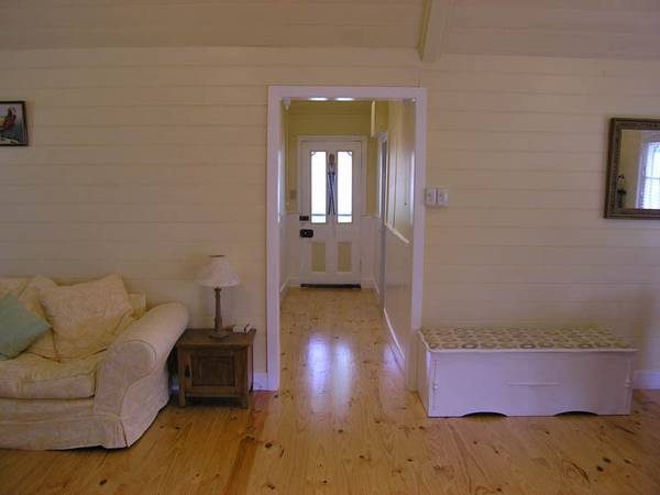 Bright - Catherine's Cottage Picture 2