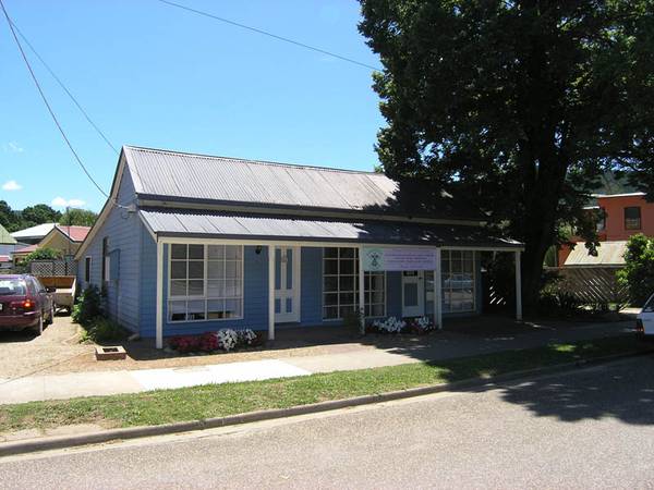 Commercial Freehold Picture 1