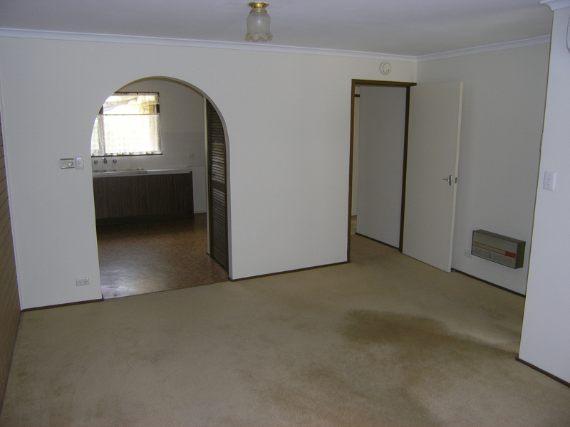 RENTAL INVESTMENT or OWNER OCCUPANCY
-
DELANY AVE, BRIGHT Picture 2