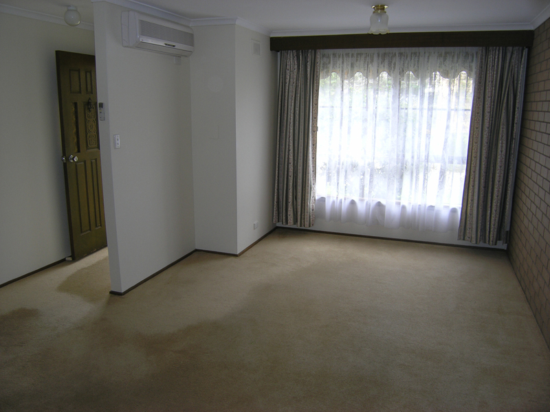 RENTAL INVESTMENT or OWNER OCCUPANCY
-
DELANY AVE, BRIGHT Picture 3