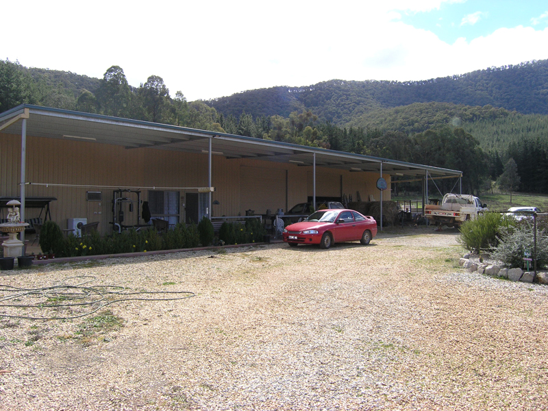 RURAL RETREAT - 24.28ha (60 acres) approx
-
BARONI LANE, POREPUNAH Picture 1