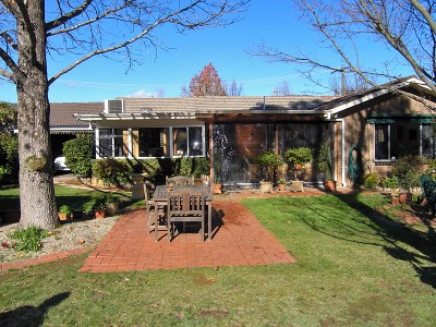 Superb Garden Setting - River at Rear Picture