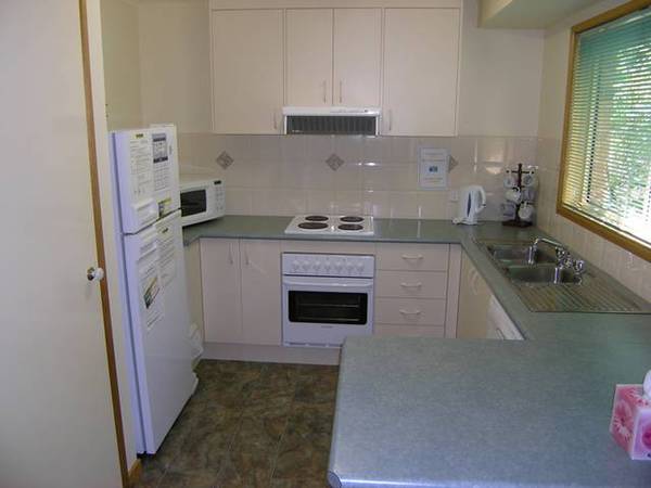 'WEEONA COTTAGE' Picture 3