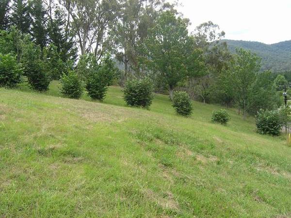 'Vacant Residential Land' Picture 1