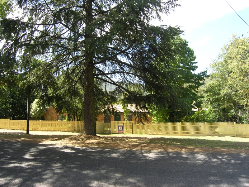 '4 Bedrooms Plus Office/Study' - BRIGHT Picture 2