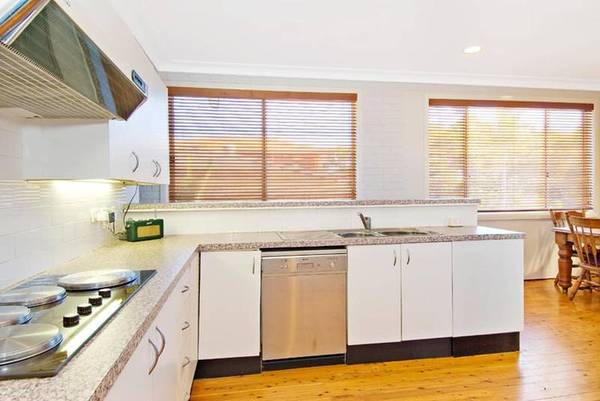 YOUR LITTLE CORNER OF THE WORLD Picture 3