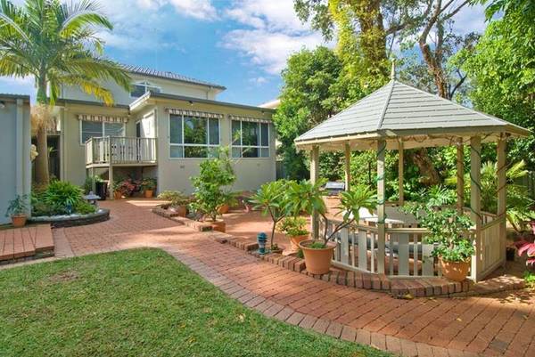 SHOWCASE QUALITY Picture 3