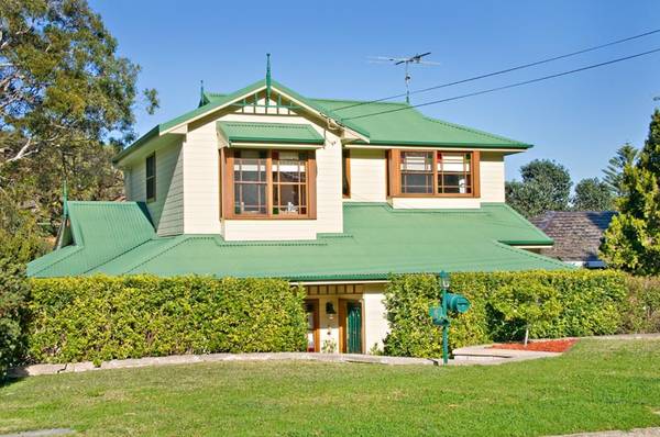 CHARACTER, CHARM & CONVENIENCE Picture 1