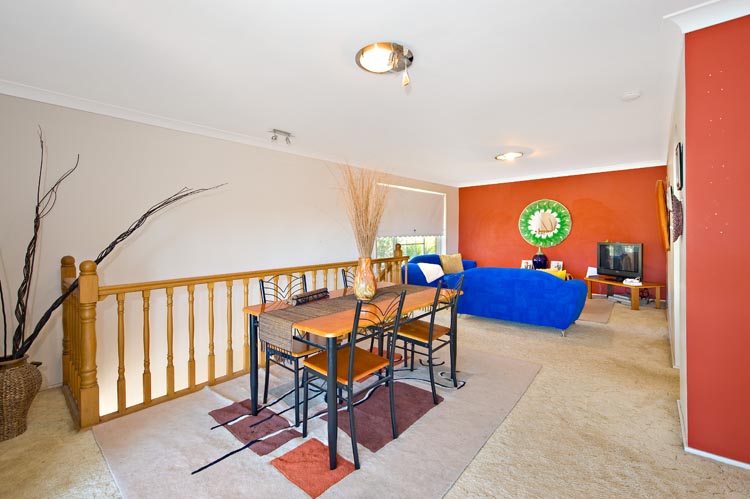 Impeccably Presented & Conveniently Positioned Townhouse Picture 2