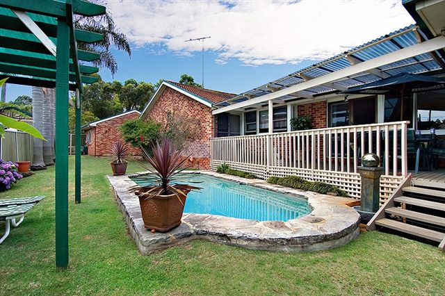 SINGLE LEVEL LIVING Picture