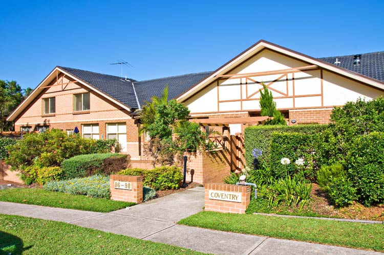 Townhouse Living at It's Best Picture 1