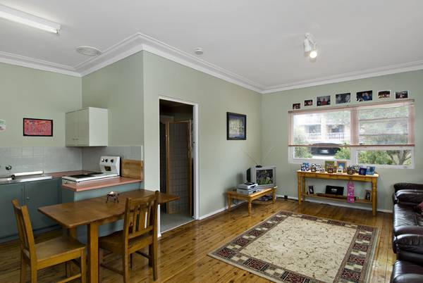 SMELL THE SEA BREEZE Picture 1