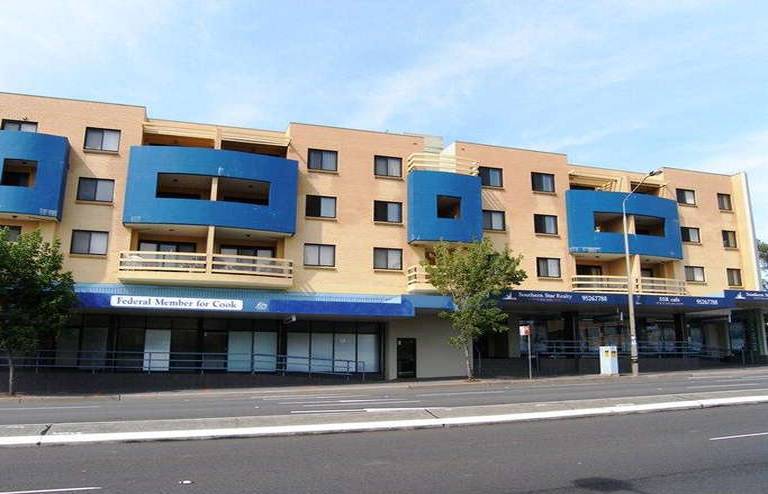 Modern Apartment in the Heart of Caringbah's CBD Picture 2