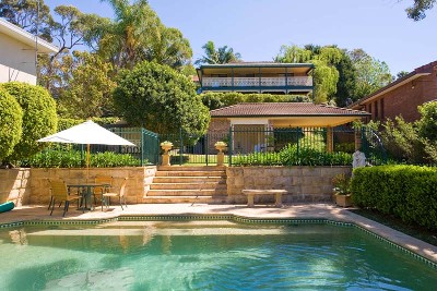 Secluded Family Home with Picturesque Views of Yowie Bay Picture