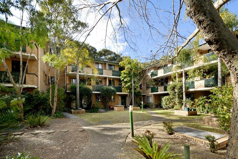 Immaculate Throughout Picture 1