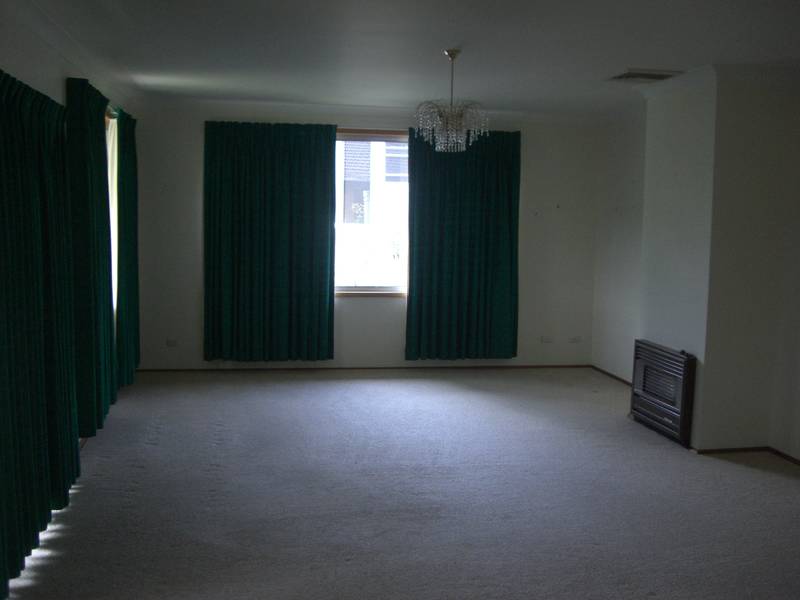 A Home to Spread Out Picture 2