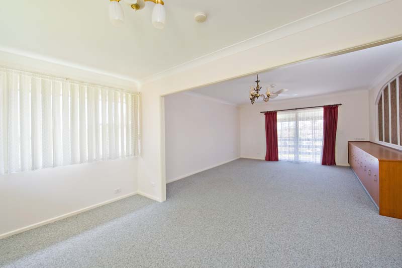 Dual Level Residence Ideal for the Larger Family Picture 3
