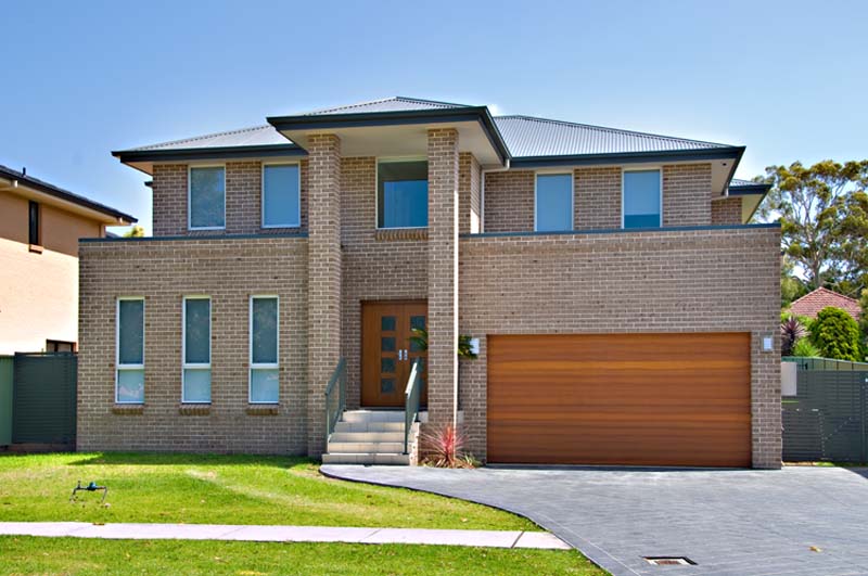 Stunning 12 Month Old Executive Residence Picture 1