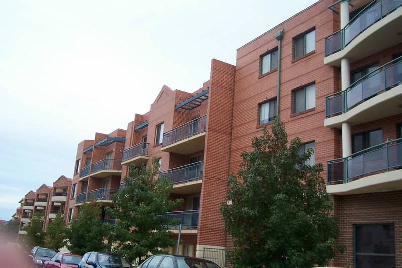 Townhouse Style Living Picture 1