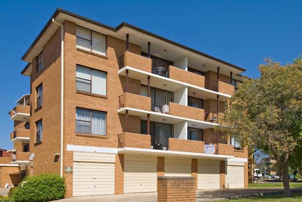 TOO GOOD TO MISS!!! Picture 2