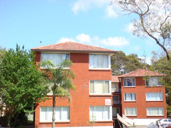 LIGHT, BRIGHT & CONVENIENT Picture 1