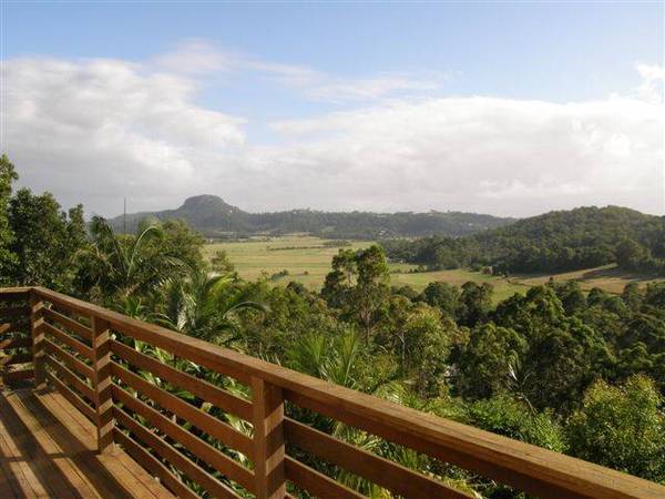 1.5 acres and what a view .... ! Picture 1