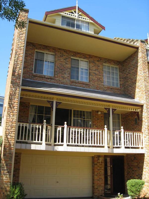 Spacious Split Level Townhouse, Ocean Views, Resort Pool Picture 2