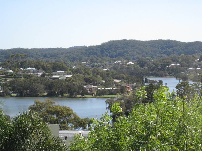 Spacious Split Level Townhouse, Ocean Views, Resort Pool Picture 3