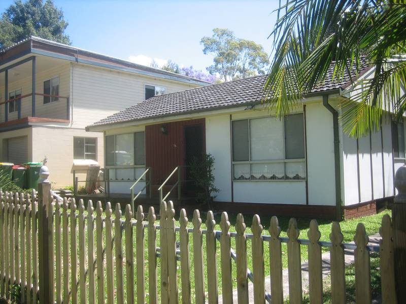 Sweet Cottage Style Home Picture 1