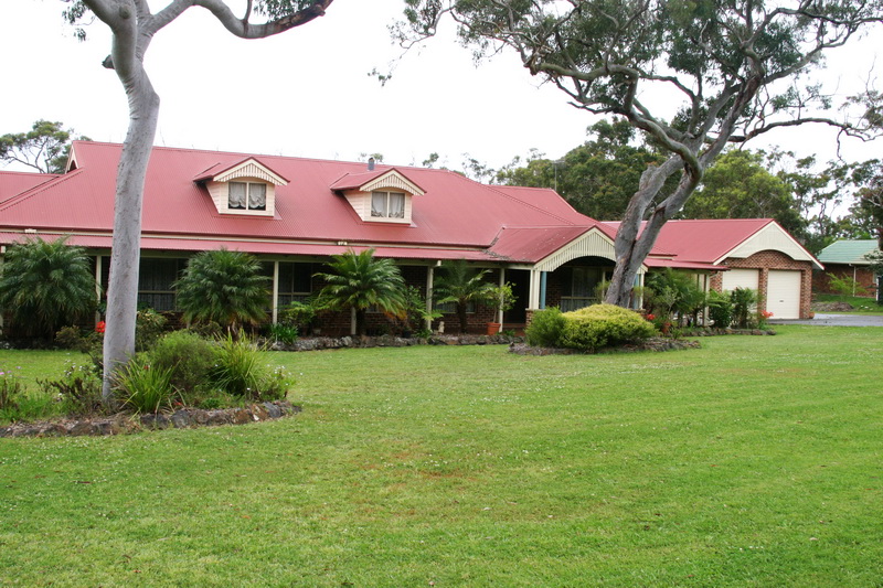 Dream Acreage Picture 1