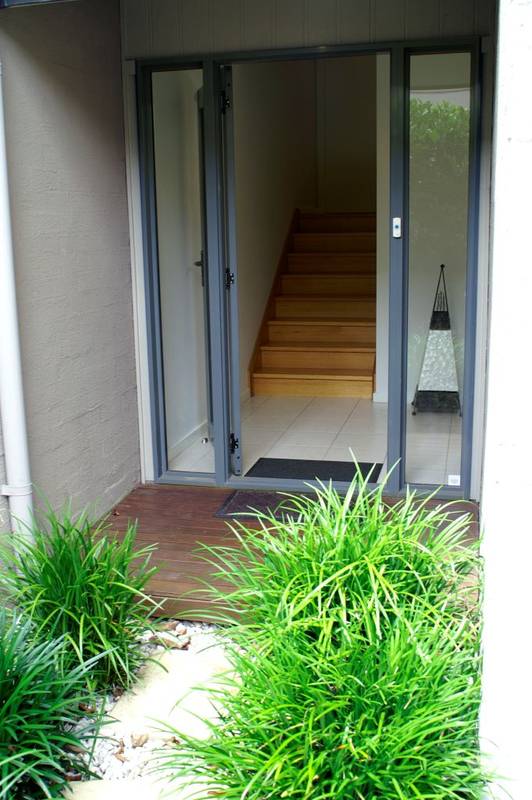 Modern Design, Great Location Picture