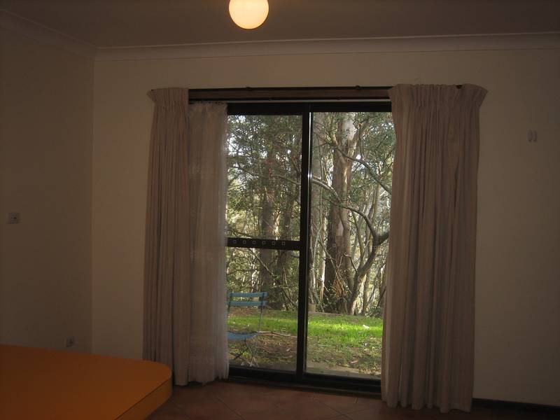 3 Bedroom House Plus Self Contained Flat Picture 2