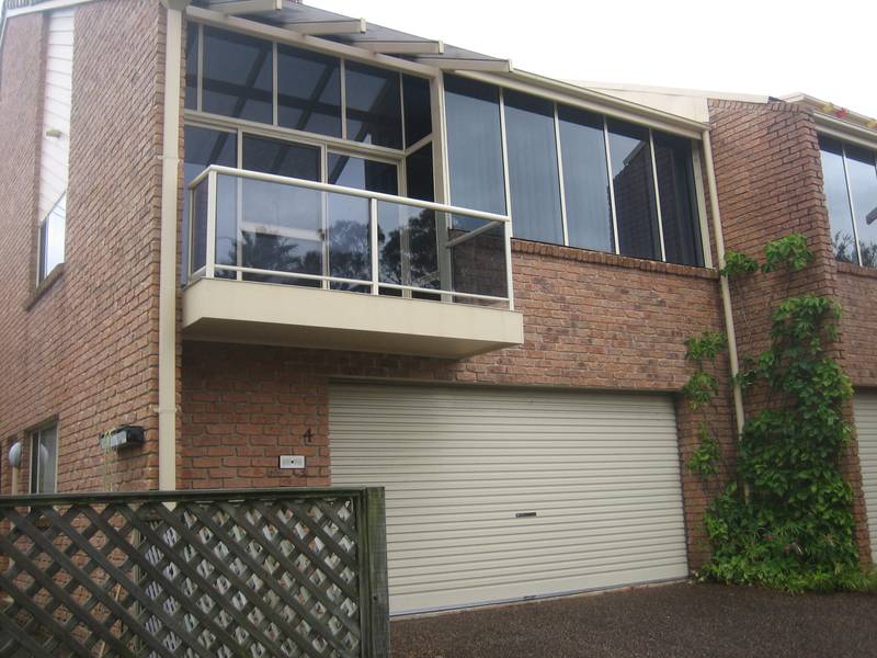 Spacious Townhouse in a Central Location Picture 1