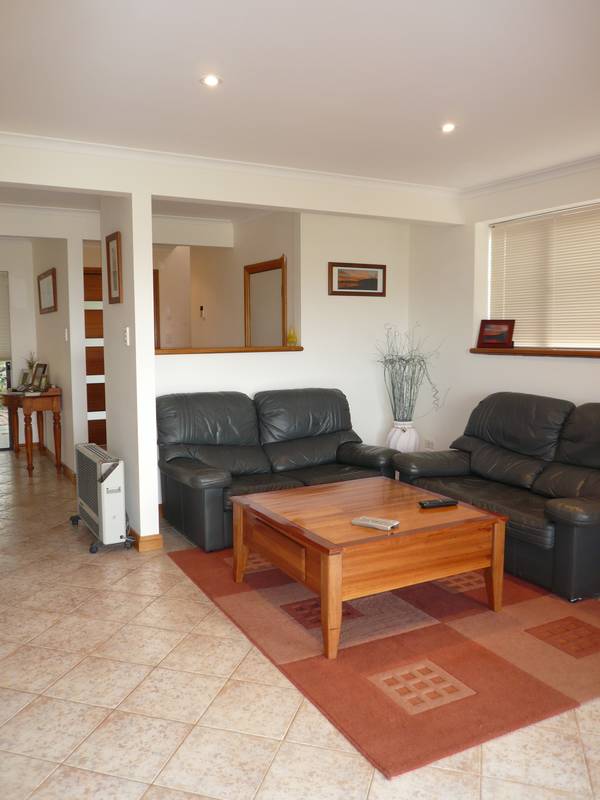 Beachside Living-Ocean Views! Picture 3