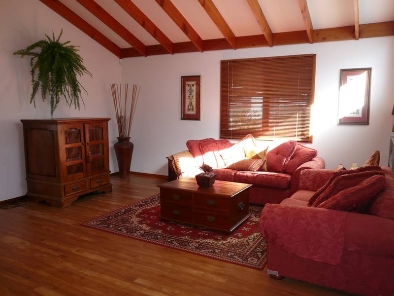 Stylish Modern Home, Perfect For Beachgoers!!! Picture 2