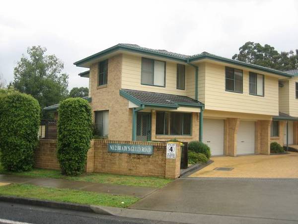 Modern Design & Central Location Picture 1