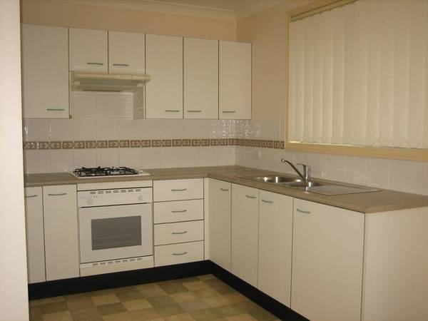 Modern Design & Central Location Picture 2