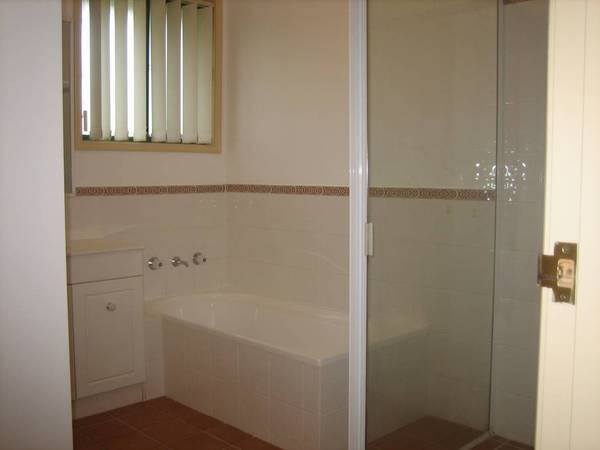 Modern Design & Central Location Picture 3