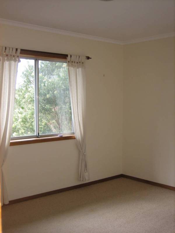 3 Bedroom Home in Terrigal Picture 3
