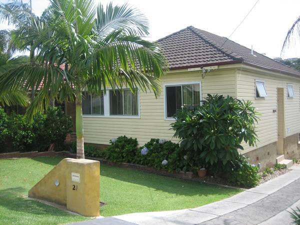 Fantastic Location, Great House Picture 1