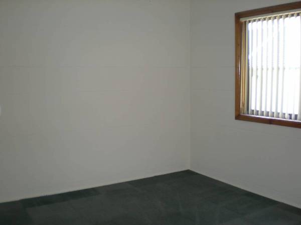 Fantastic Location, Great House Picture 3