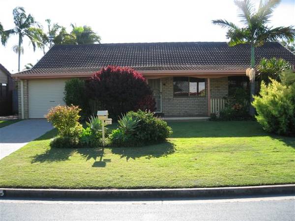 25 Naroon Crescent, Wurtulla Picture 1