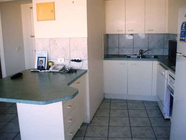 Panaramic Ocean Views In Heart Of Caloundra Picture 2