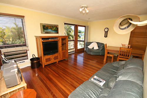 Golden Beach Renovator! Picture 2