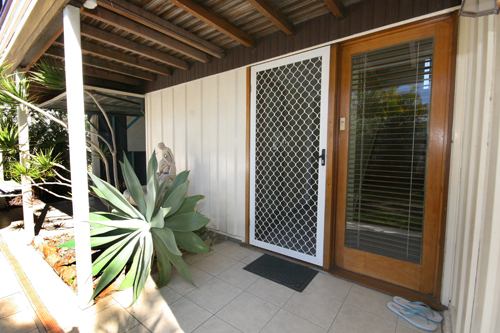Golden Beach Renovator Picture 2